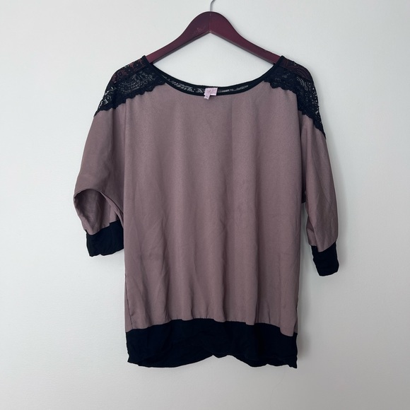 Rue 21 chocolate blouse with lace. Size XL - Picture 6 of 8